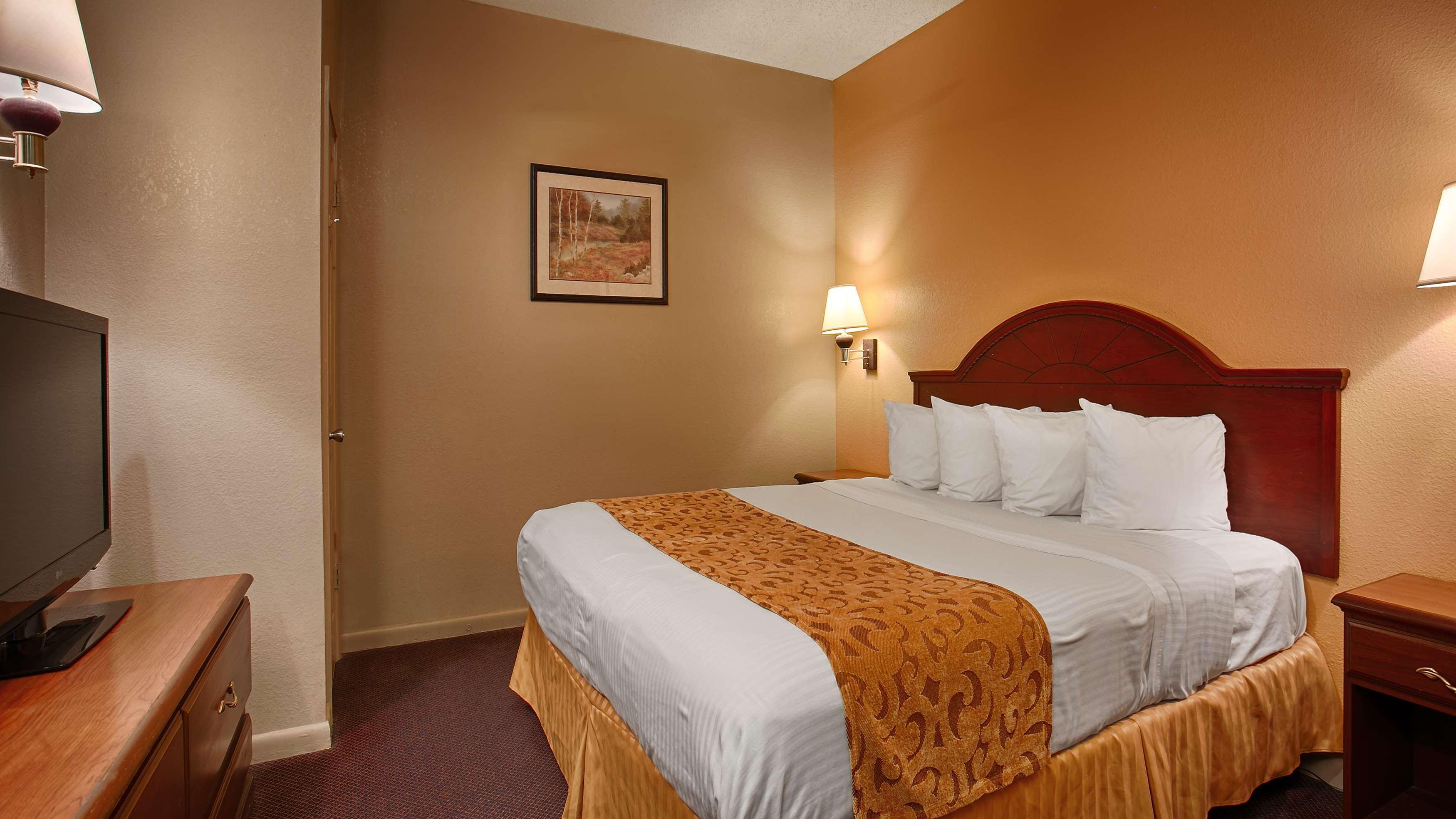 Best Western Delhi Inn Eksteriør billede
